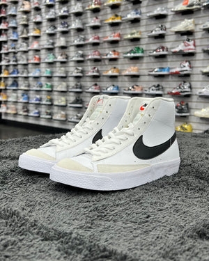 Nike Blazer Mid 77 "White Black" (GS)(PREOWNED)(NB)